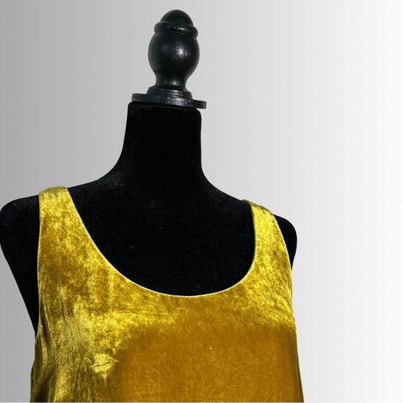 J. Crew Silk Blend Ultra Luxe Velvet Tank Top in Vintage Gold, Size Small - Picture 6 of 11